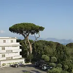 Hotel Marad